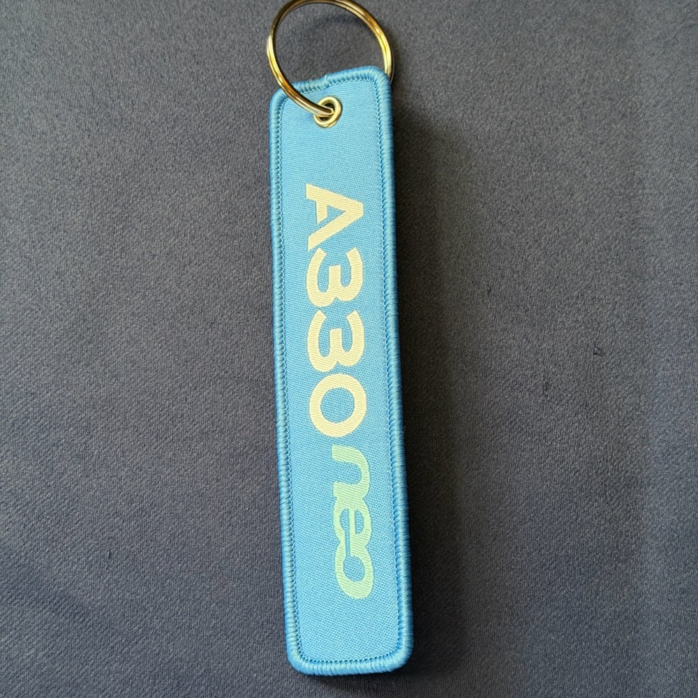Boeing Airbus new keyring keychain